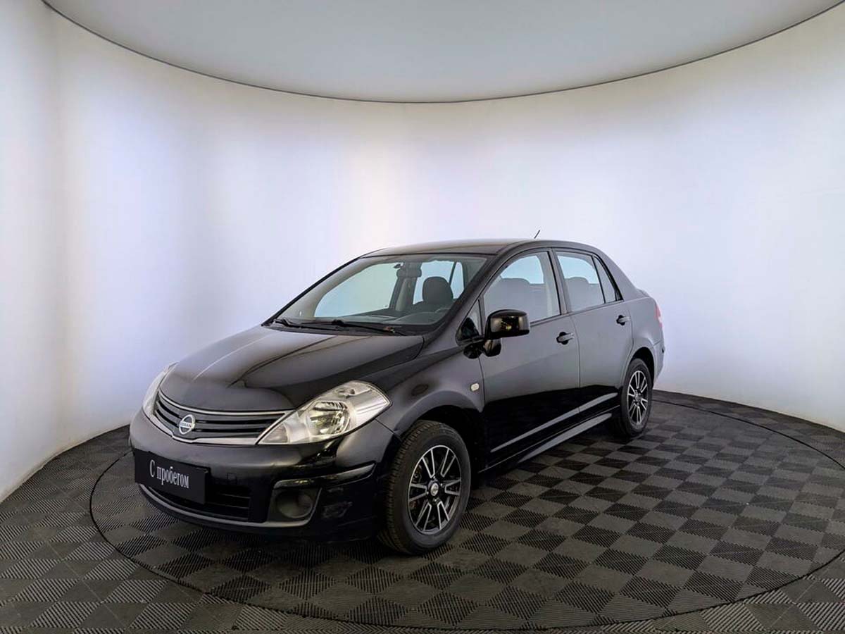 Nissan Tiida